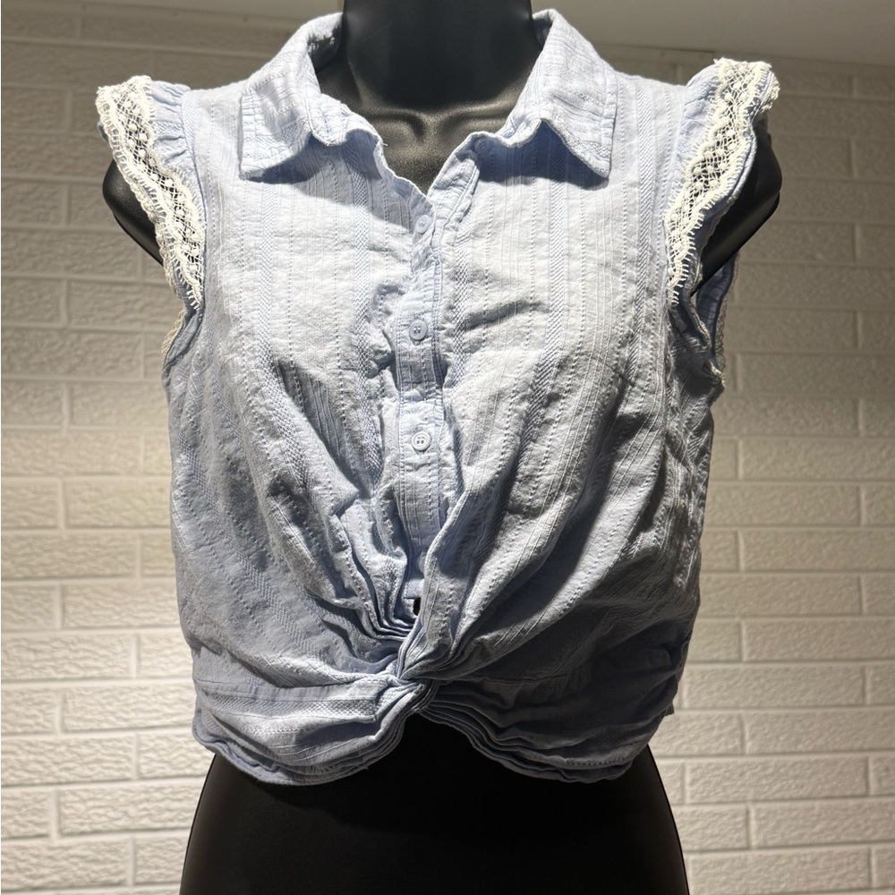 Shabby Chic Blue Button-Down Sleeveless‎ Top